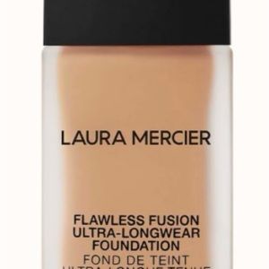 Laura Mercier Flawless Fusion Ultra long-wear Foundation in shade 3C1 “Dune”